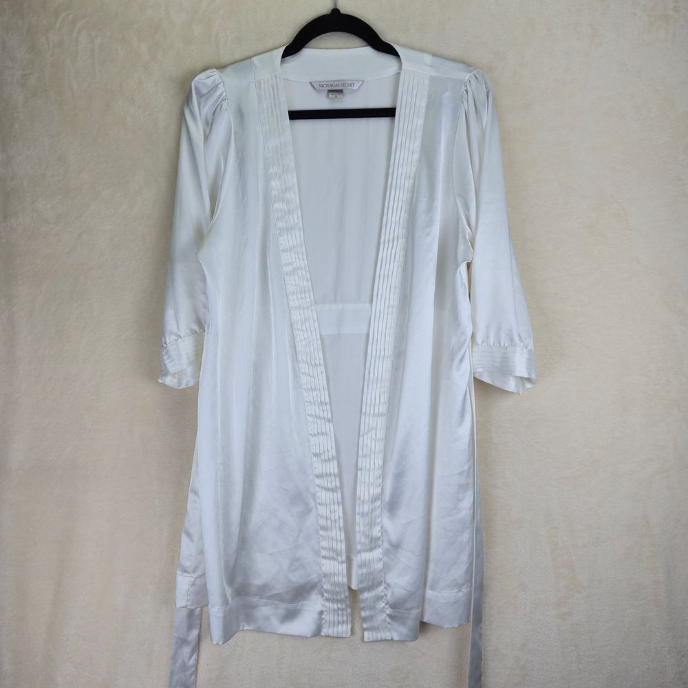 Victorias Secret Womens White Satin Robe Medium Belt Valentines Intimate Bride